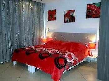 Iris Studios & Apartments Playa del Carmen 0*,